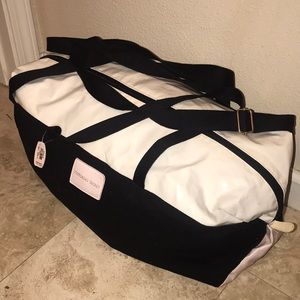 Victoria’s Secret Duffle Bag Pink/Black